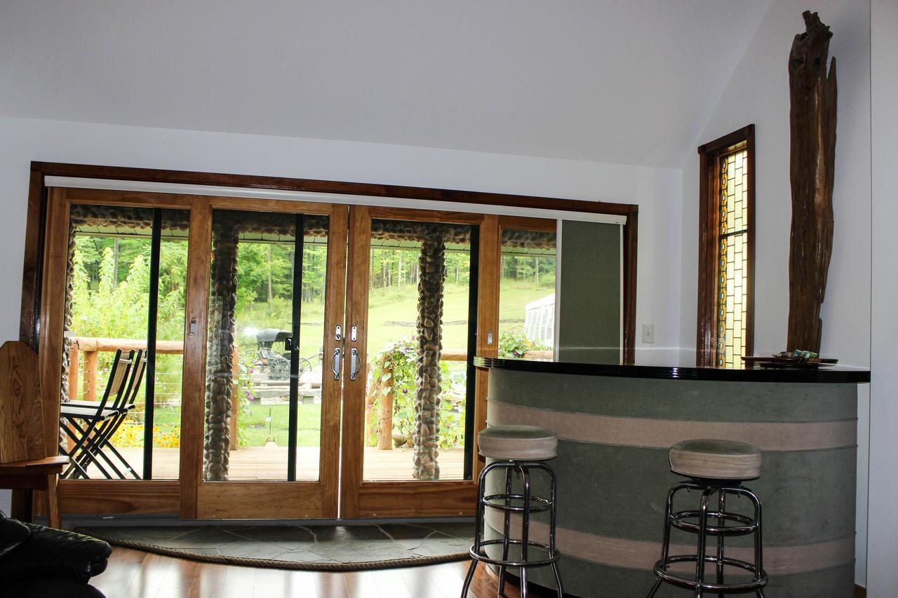 New Park Retreat Ithaca Exterior photo